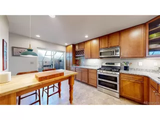 Photo #3: 2009086 Listing 