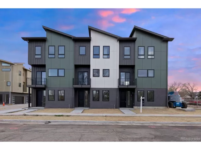 MLS: 2009670 Condo For Sale