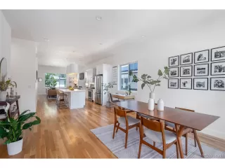 Photo #4: 2012962 Listing