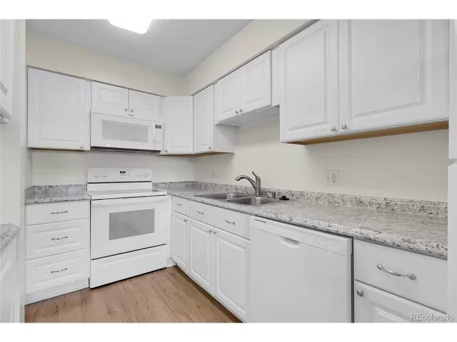 MLS: 2014563 Condo For Sale