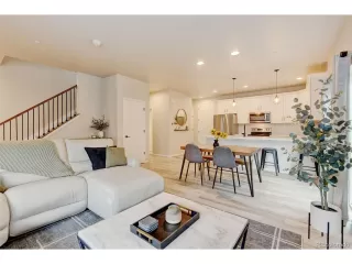 Photo #2: 2014763 Listing