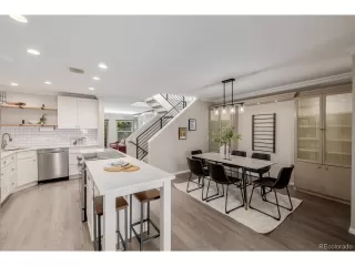 Photo #4: 2015031 Listing