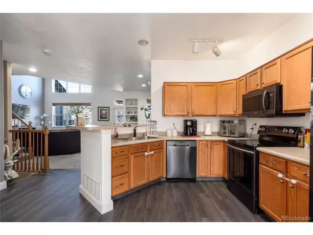 MLS: 2015300 Condo For Sale