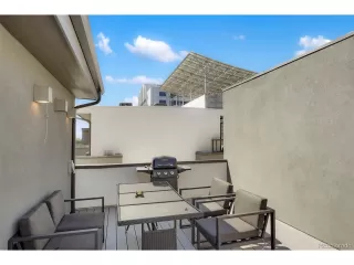 Photo #6: 2018379 Listing