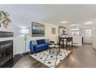 Photo #4: 2018921 Listing