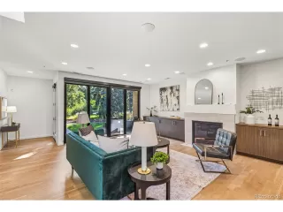 Photo #4: 2019338 Listing