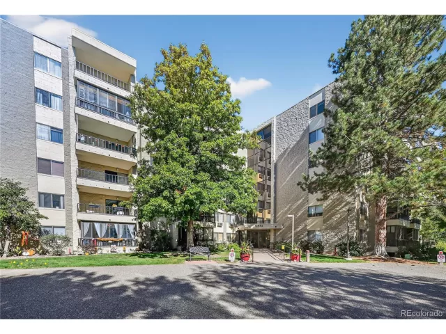 MLS: 2021576 Condo For Sale