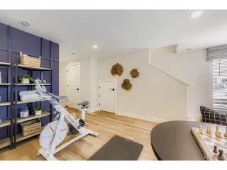 Photo #5: 2026690 Listing