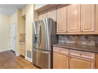 Photo #4: 2031037 Listing