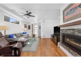 Photo #5: 2037890 Listing 