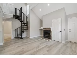 Photo #6: 2038426 Listing