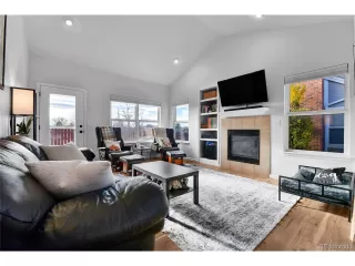 Photo #5: 2038783 Listing 