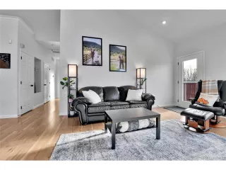 Photo #6: 2038783 Listing 