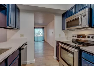 Photo #5: 2040400 Listing 