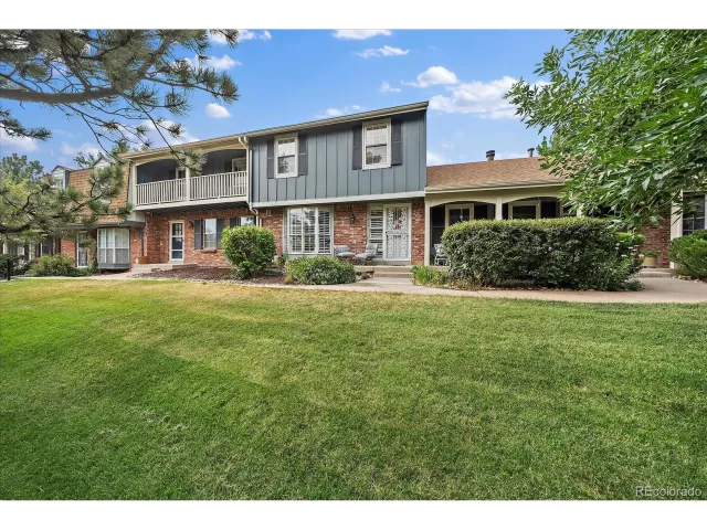 MLS: 2040538 Condo For Sale
