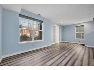 Photo #4: 2041495 Listing 