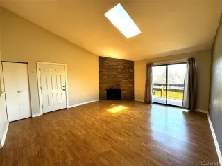 Photo #2: 2042524 Listing 