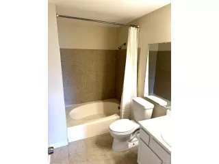 Photo #5: 2042524 Listing 