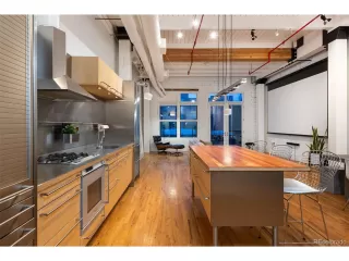 Photo #6: 2043468 Listing