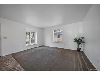 Photo #3: 2047349 Listing