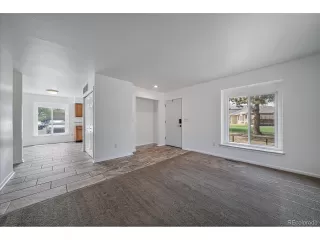 Photo #4: 2047349 Listing