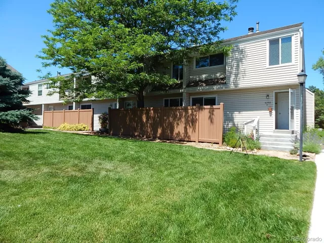 MLS: 2050922 Condo For Sale