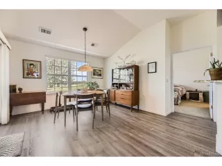 Photo #6: 2051603 Listing