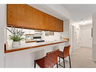 Photo #5: 2054432 Listing