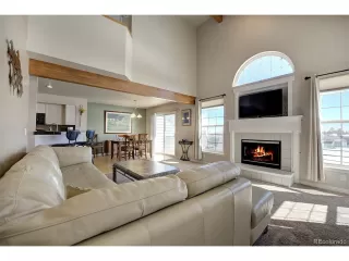 Photo #5: 2054997 Listing