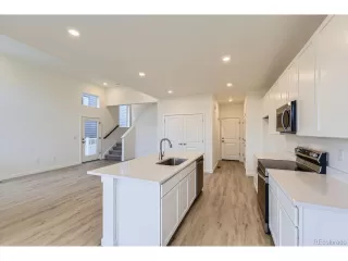 Photo #3: 2055041 Listing 