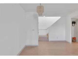 Photo #4: 2056526 Listing 