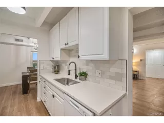 Photo #5: 2057771 Listing