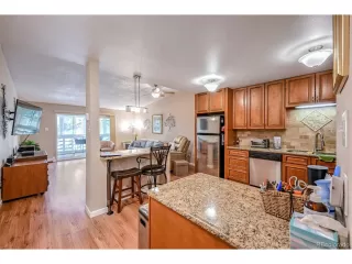 Photo #5: 2057996 Listing