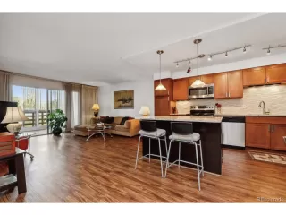 Photo #2: 2058843 Listing 