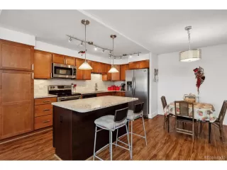 Photo #4: 2058843 Listing 