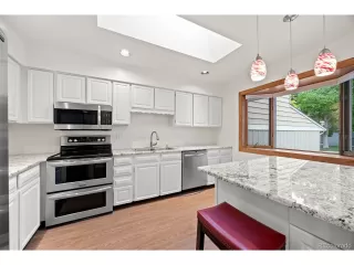 Photo #2: 2058992 Listing