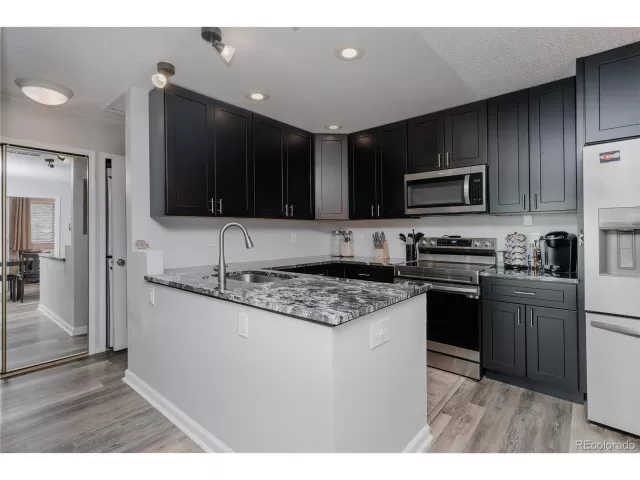 MLS: 2059426 Condo For Sale