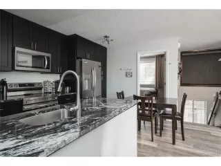 Photo #5: 2059426 Listing