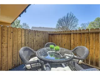 Photo #4: 2060527 Listing