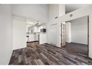 Photo #3: 2062476 Listing 