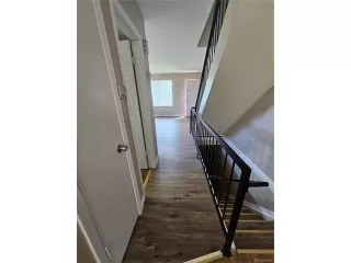 Photo #6: 2066882 Listing 