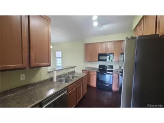 Photo #3: 2068548 Listing