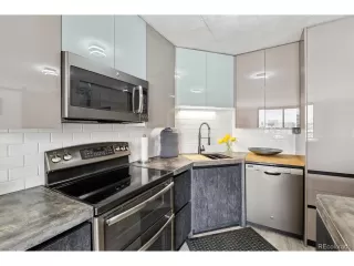 Photo #6: 2069042 Listing