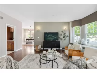 Photo #4: 2070142 Listing 