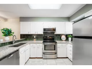Photo #2: 2073514 Listing