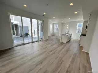 Photo #4: 2073746 Listing