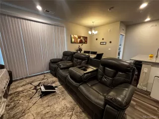 Photo #3: 2074703 Listing