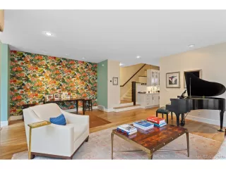 Photo #6: 2076600 Listing