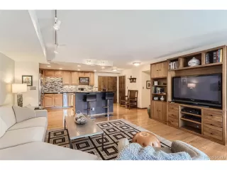 Photo #3: 2076627 Listing