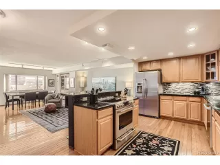 Photo #5: 2076627 Listing